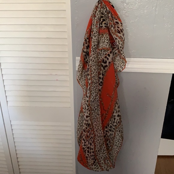 Closed Loop Scarf - Picture 3 of 6